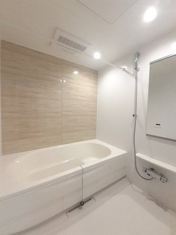 バス・シャワールーム　ゆったり過ごせるお風呂です