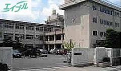 小学校　岡山市立富山小学校（小学校）まで788m