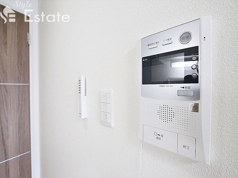 セキュリティ　モニター付きインターホン