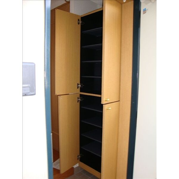 玄関　シューズボックス