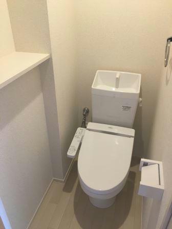 トイレ　設備が現物と異なる場合があります。