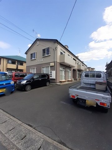 駐車場　駐車場があるので、車を買う予定の方も安心です