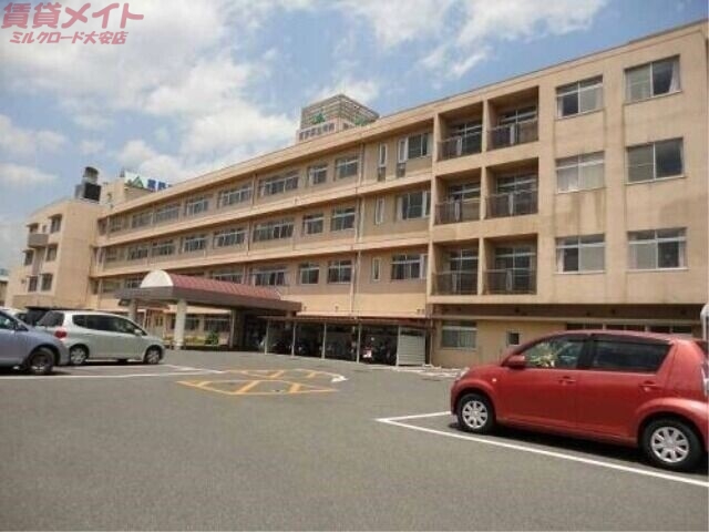 病院　三重県厚生農業協同組合連合会三重北医療センター菰野厚生病院（病院）まで2717m