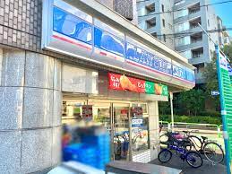コンビニ　ローソン北新宿1丁目店（コンビニ）まで93m
