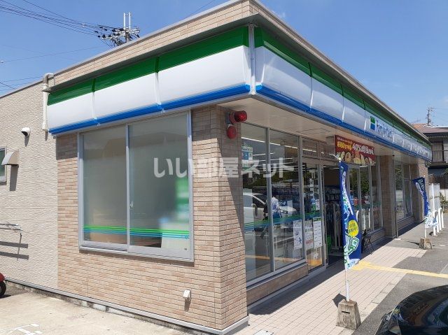 コンビニ　ファミリーマート 生駒俵口店（コンビニ）まで110m