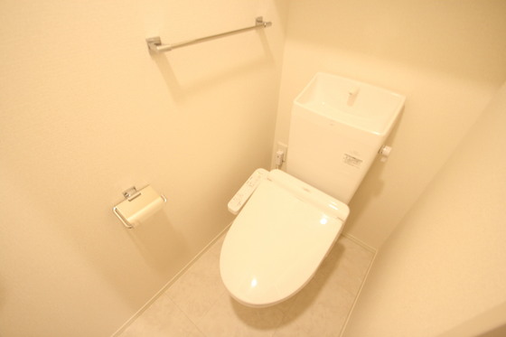 トイレ　※別部屋の写真です