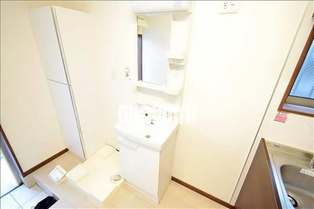 洗面設備　嬉しい！独立洗面台です♪