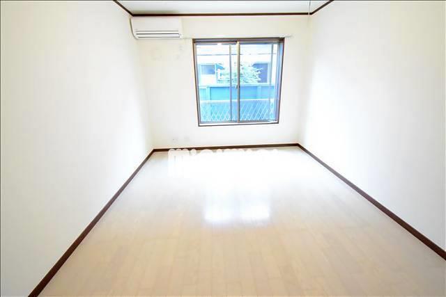 居室・リビング　綺麗なフローリングのお部屋です☆