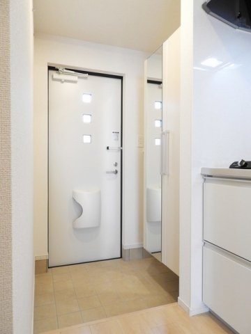 玄関　シンプルで使いやすい玄関です