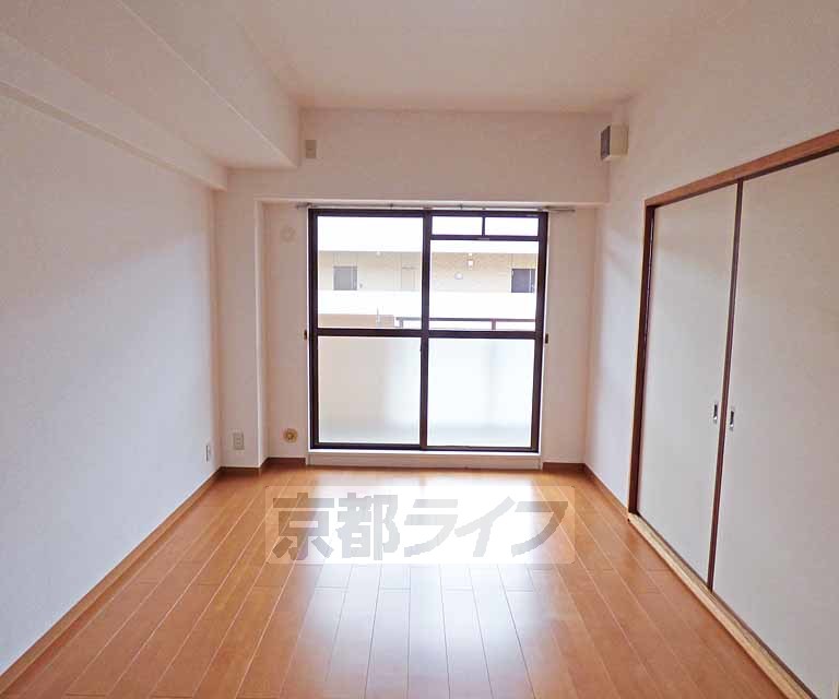 居室・リビング　広いお部屋です。