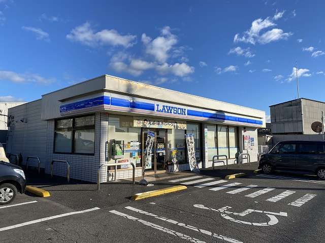 コンビニ　ローソン（コンビニ）まで260m