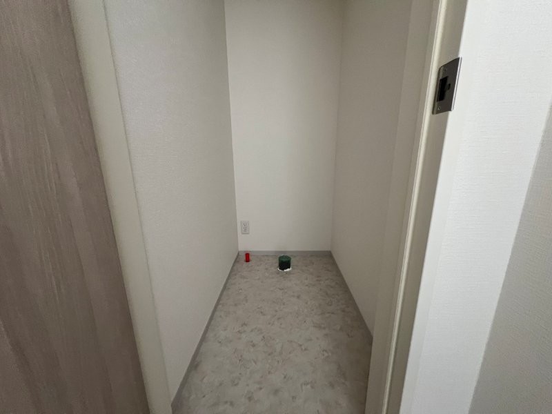 トイレ　建築中の画像です。