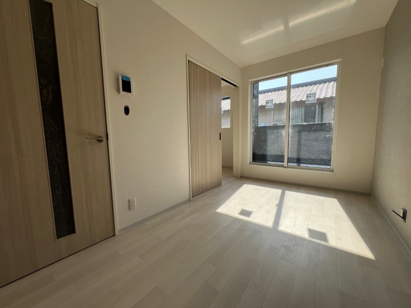 居室・リビング　建築中の画像です。