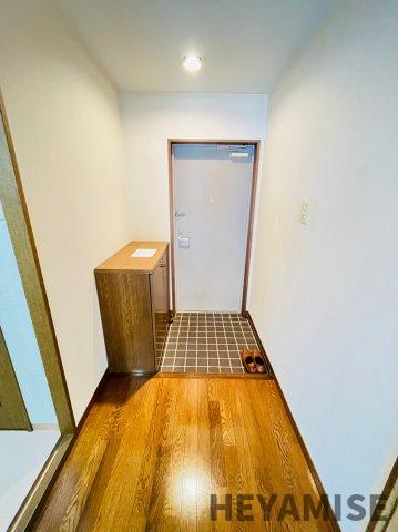 玄関　※類似間取りのお部屋の参考画像です※現況を優先します