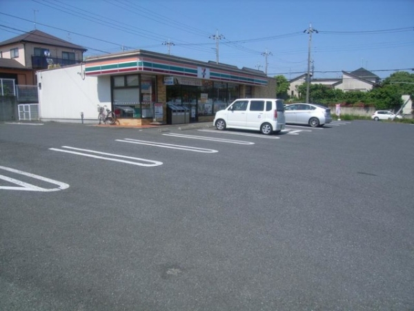 コンビニ　セブンイレブン（コンビニ）まで100m