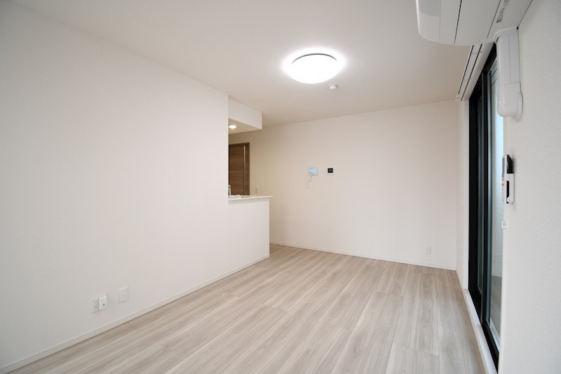 居室・リビング　11.3帖の広々としたリビングです♪