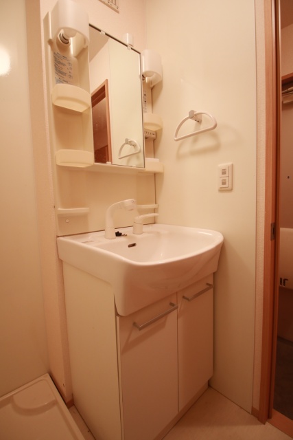 洗面設備　※別室の参考写真の為、現況優先です。