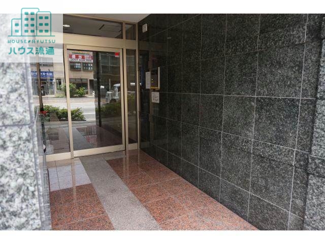 エントランス　エントランス部分