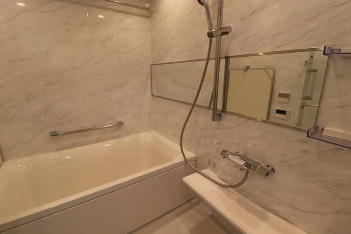 バス・シャワールーム　バスルーム