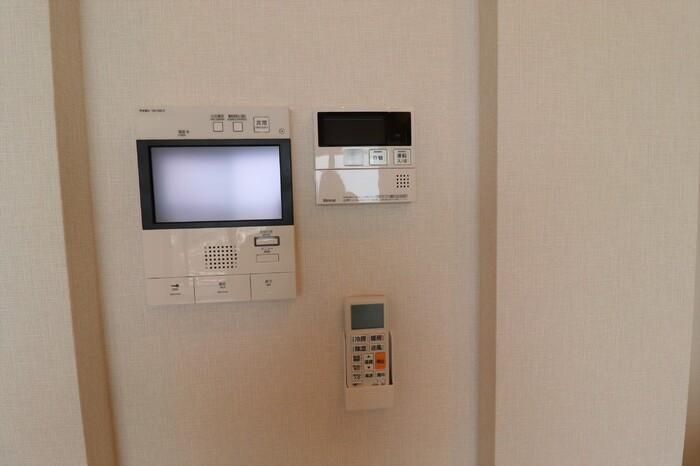 セキュリティ　モニター付きインターホン・オートロック有り