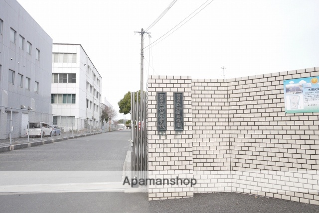 小学校　伊田小学校（小学校）まで488m