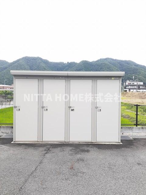 その他共有部分　タイヤ庫設置してありますよ★