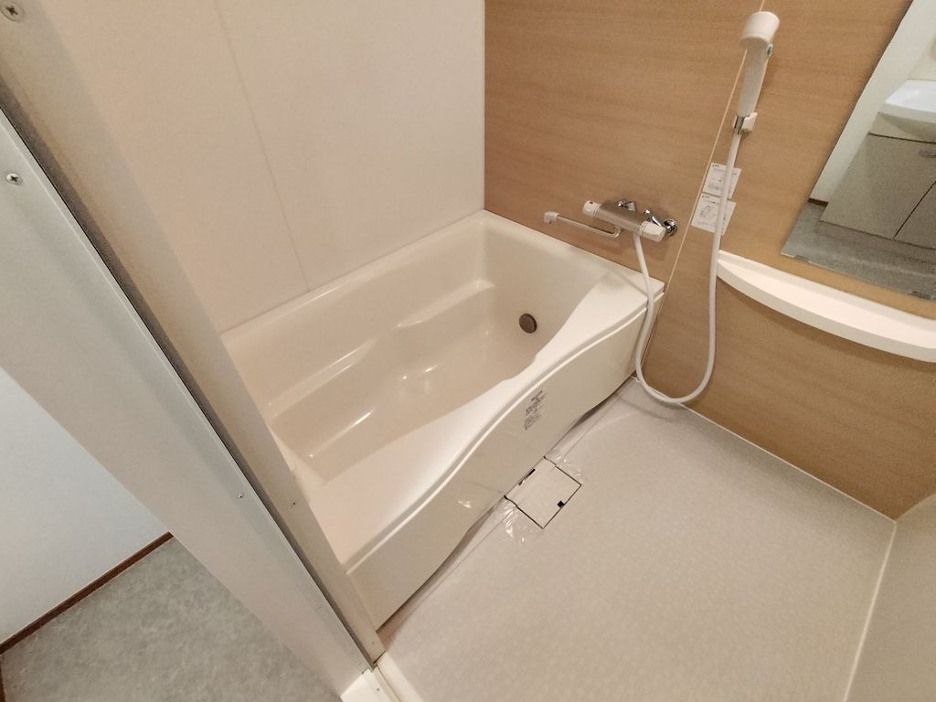 バス・シャワールーム　バス
