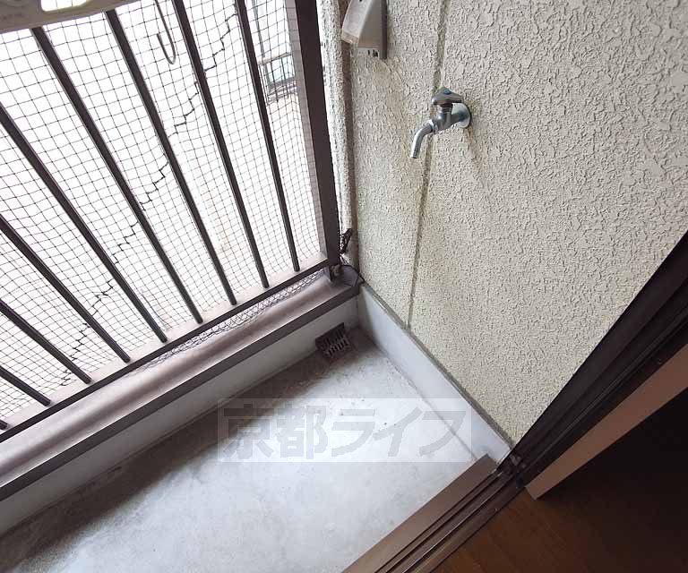 その他部屋・スペース　バルコニーに洗濯機置けますよ