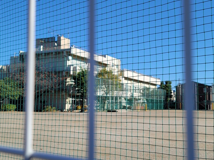 小学校　新座市立栗原小学校（小学校）まで159m