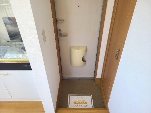 玄関　★玄関にシューズボックスを設置しています。★