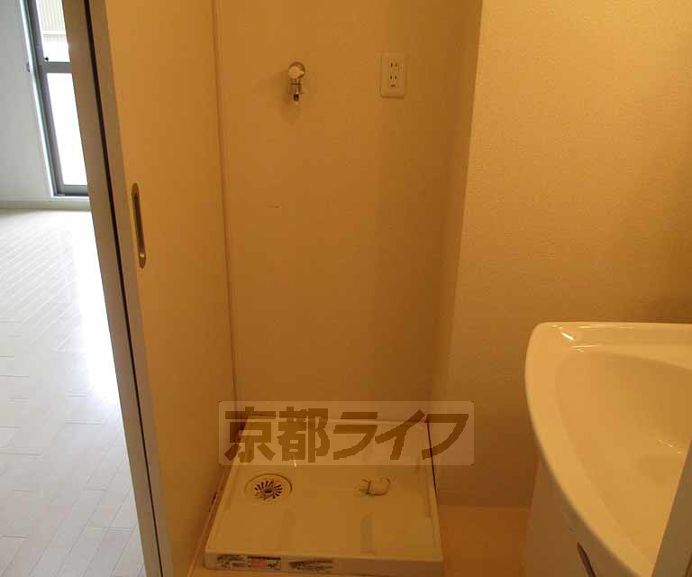 バルコニー　広々としたベランダです。