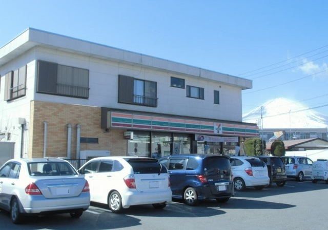 コンビニ　セブンイレブン御殿場二枚橋店（コンビニ）まで450m