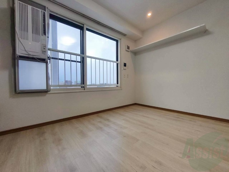 居室・リビング　広くてきれいなリビングです！快適に過ごせそうですね。