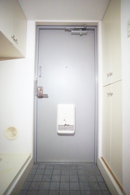 玄関　すっきりシンプルな玄関スペースです！