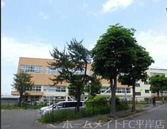 小学校　札幌市立南月寒小学校（小学校）まで648m