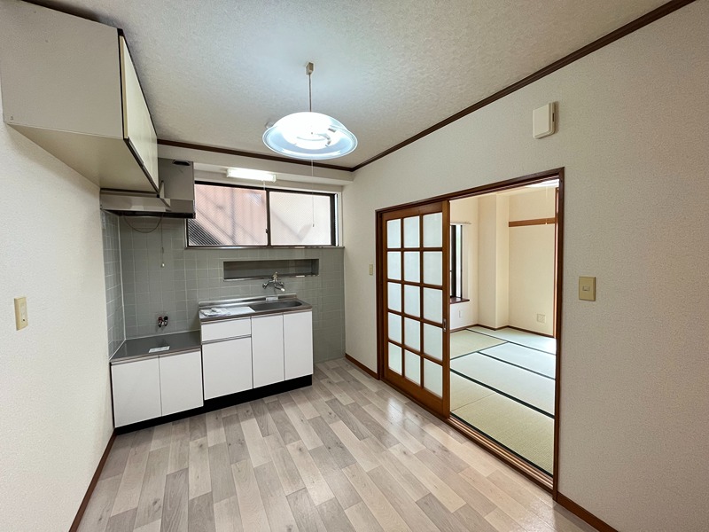 居室・リビング　DK　6帖