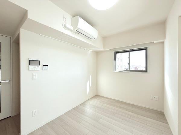 居室・リビング　居間です