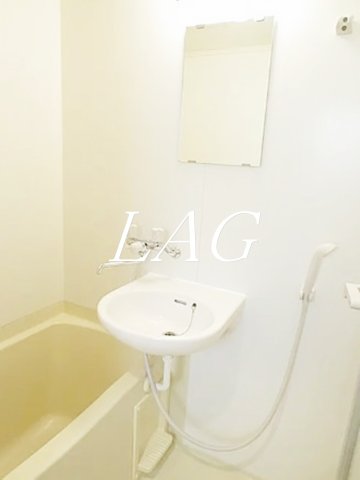 洗面設備　洗面台です。