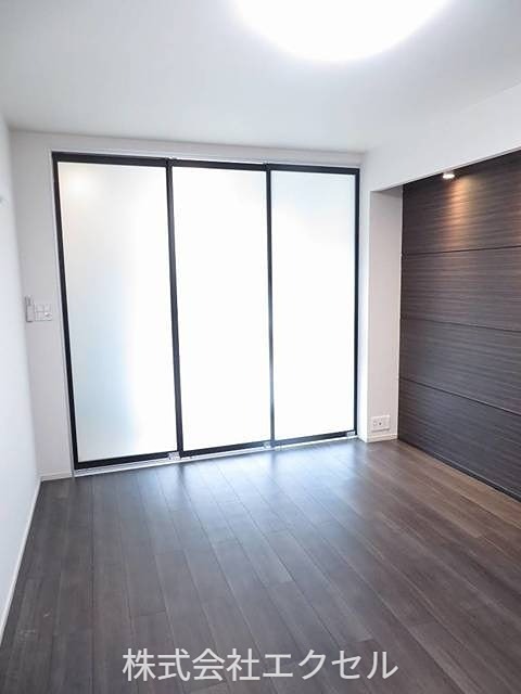 居室・リビング　明るいリビングです。