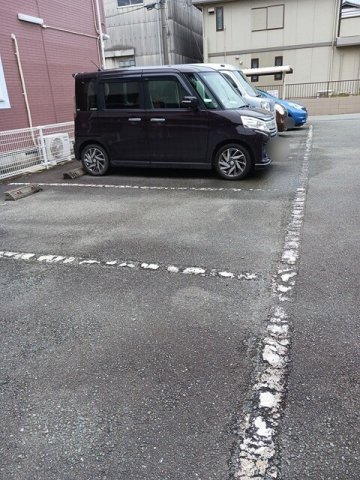 駐車場　車をお持ちの方に嬉しい駐車場付きの物件です