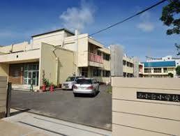 小学校　北九州市立西小倉小学校（小学校）まで620m