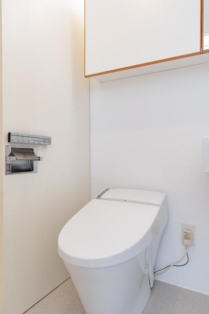 トイレ　※写真は同タイプ住戸です。