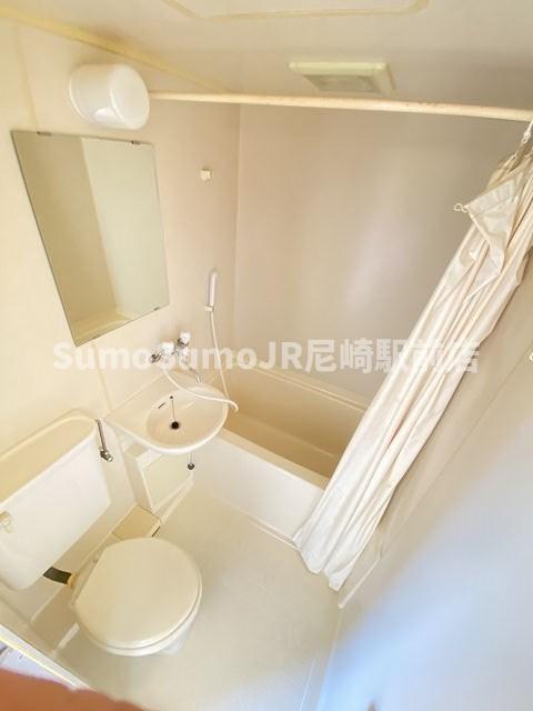 バス・シャワールーム　日々の疲れを癒すお風呂付です