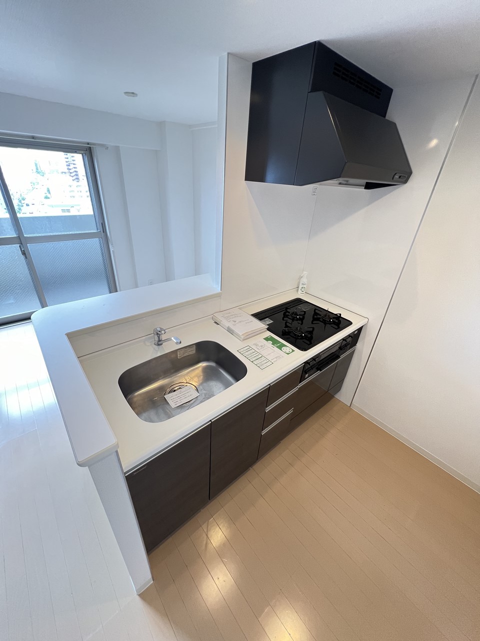 キッチン　※同物件、別部屋の写真です。