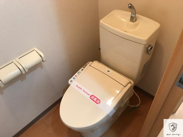 トイレ　シャワー付トイレ