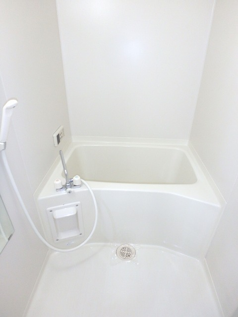 バス・シャワールーム　ゆったりバスルーム♪