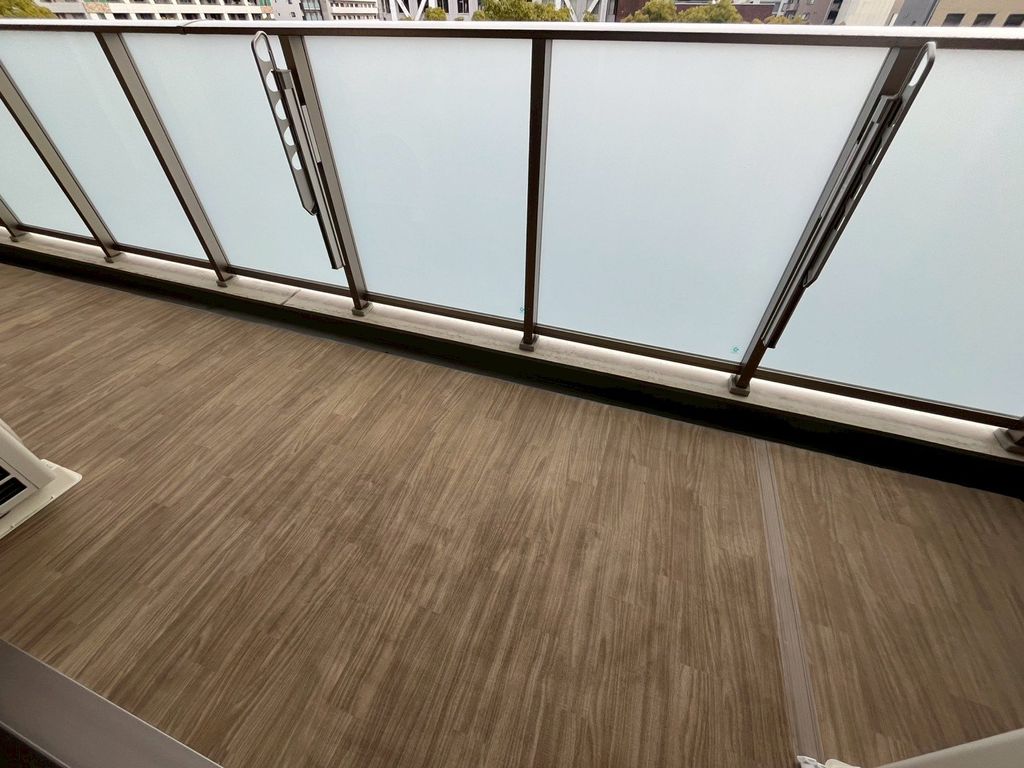 バルコニー　バルコニー