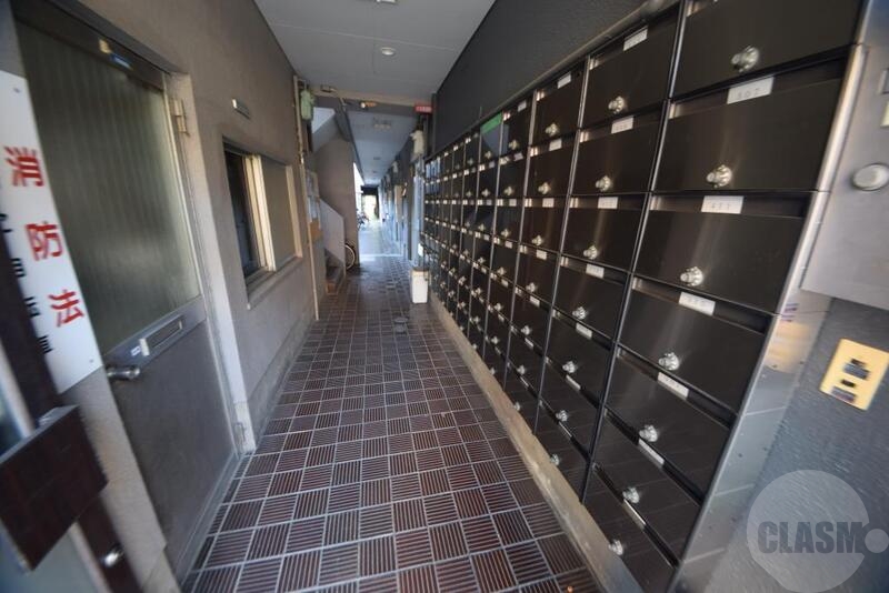 エントランス　綺麗な入口部分