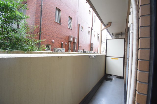 バルコニー　※別部屋参考画像です。