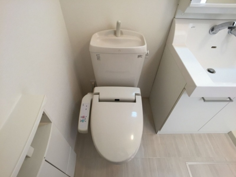 トイレ　図面と現状に相違がある場合には現状を優先